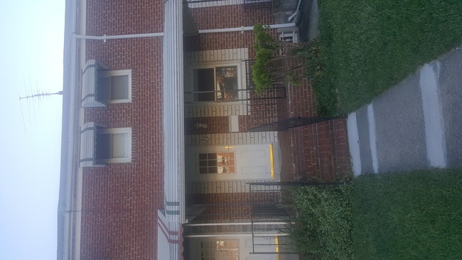 Front view - 142 Riverthorn Rd