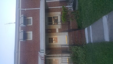 Front view - 142 Riverthorn Rd