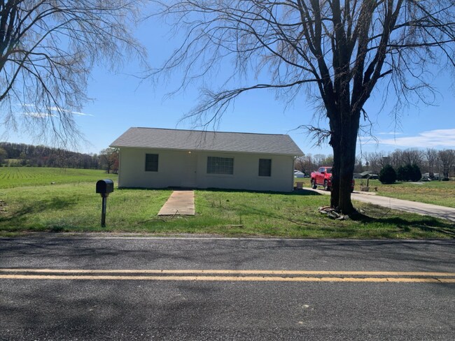 Foto del edificio - 28364 Hatley Farm Rd