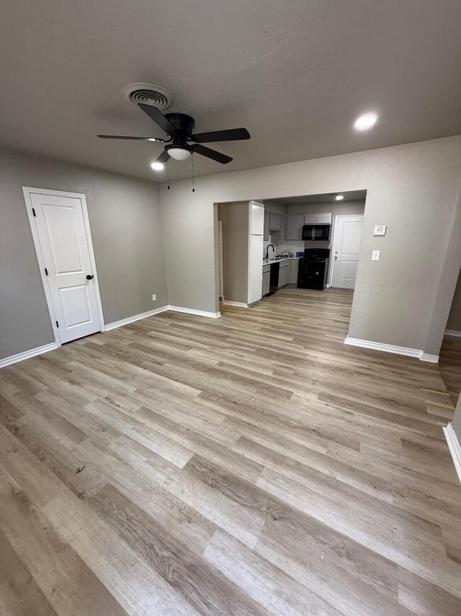 Photo - 4 Bed 1 Bath Home Available For Lease!