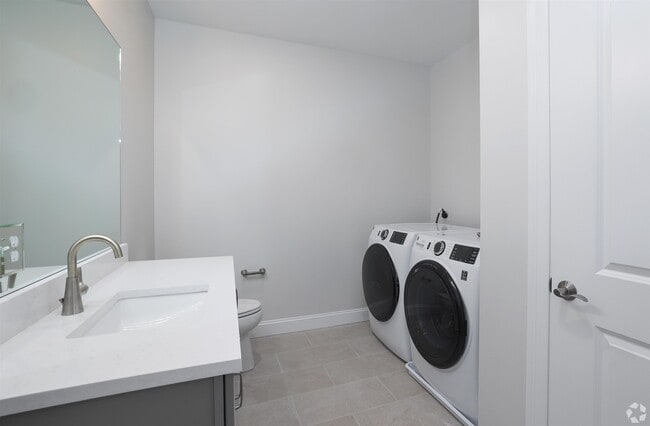 Building Photo - 74 Rockingham Rd