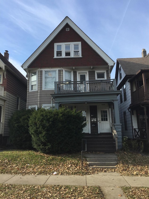 Building Photo - 3105 N Bartlett Ave
