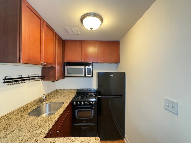 Foto del edificio - 639 W Wrightwood Ave