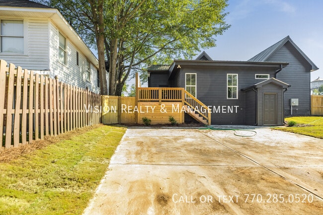 Building Photo - 3BD/2BA Contemporary Home Bremen