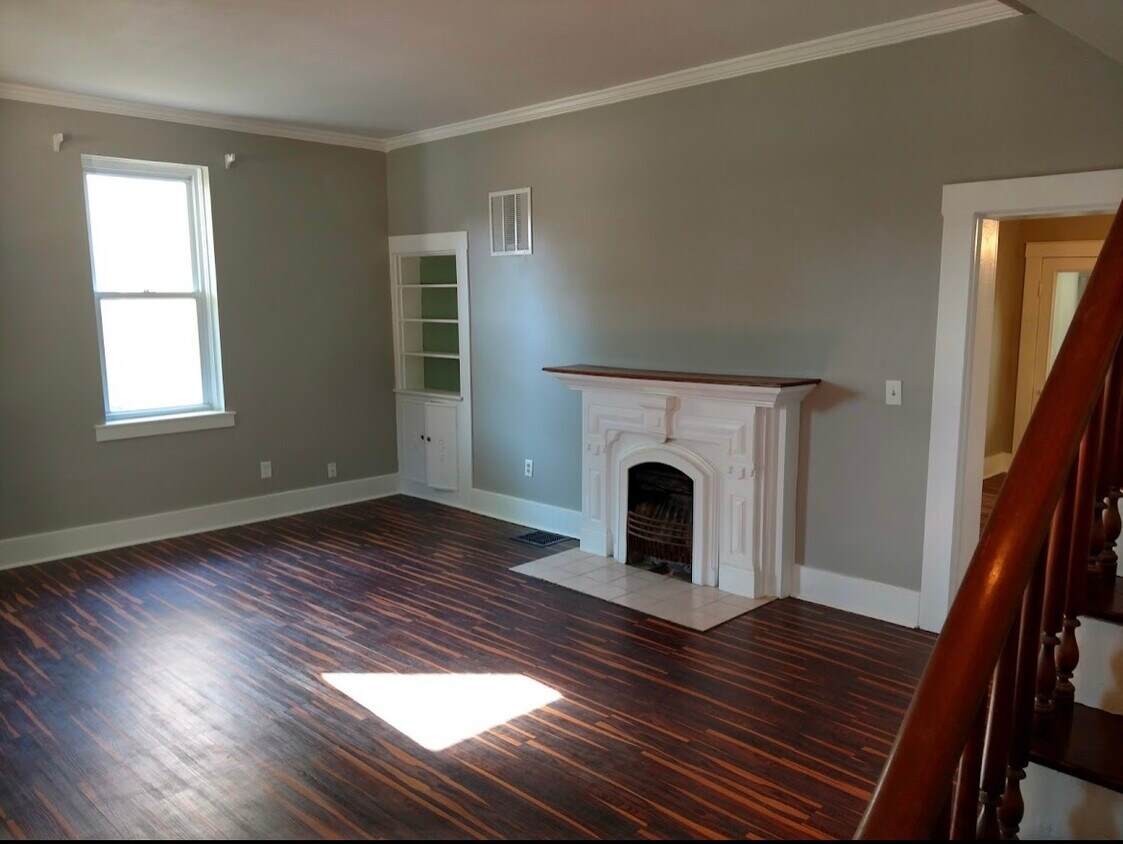 Primary Photo - 606 Ramey St