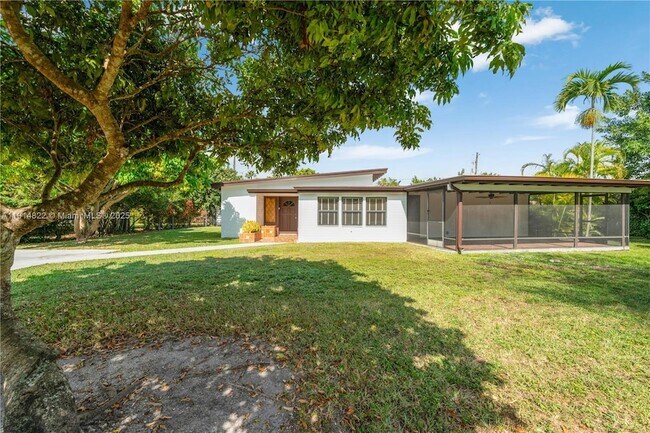 Foto del edificio - 10621 SW 111th St