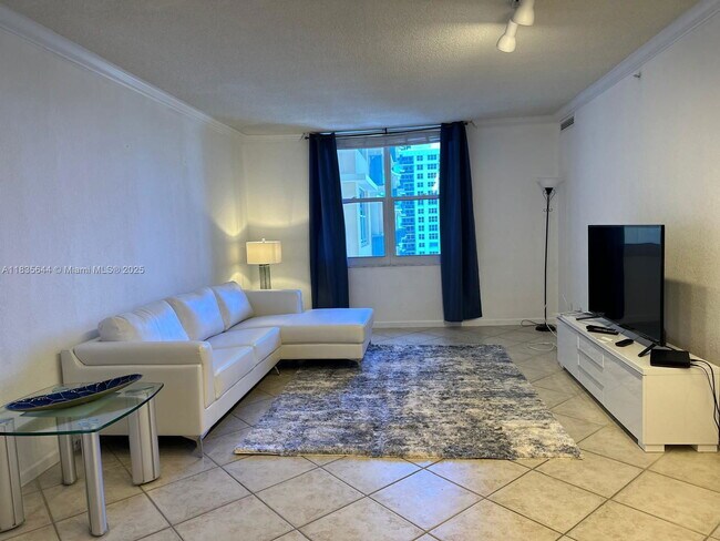 Foto del edificio - 2501 S Ocean Dr