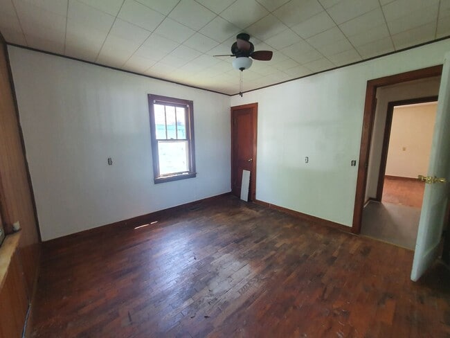 Building Photo - Home in Rolla