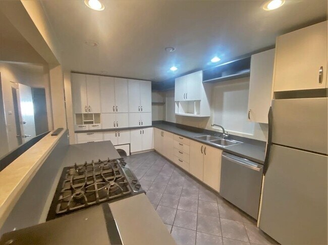 Foto del edificio - 3901 Cambridge St