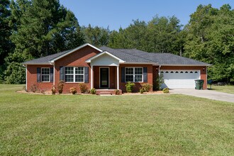 Building Photo - 633 Wilkinson Rd