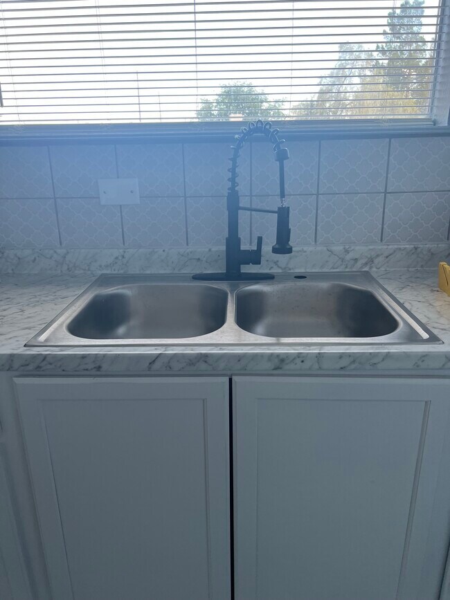 Área de cocina - 801 Arizona Ave