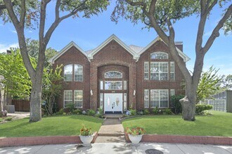 Building Photo - 18528 Vista Del Sol