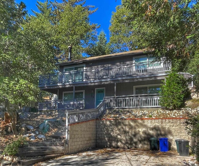 Building Photo - 286 La Casita Dr