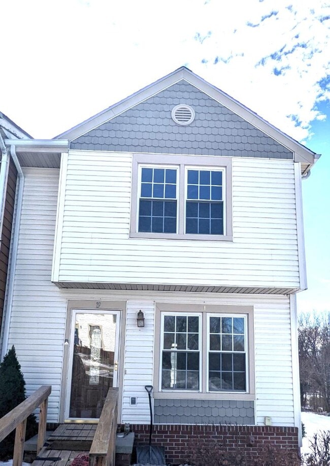 Building Photo - 19 Heron Ct