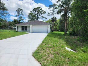 Building Photo - 8003 Hibiscus Rd