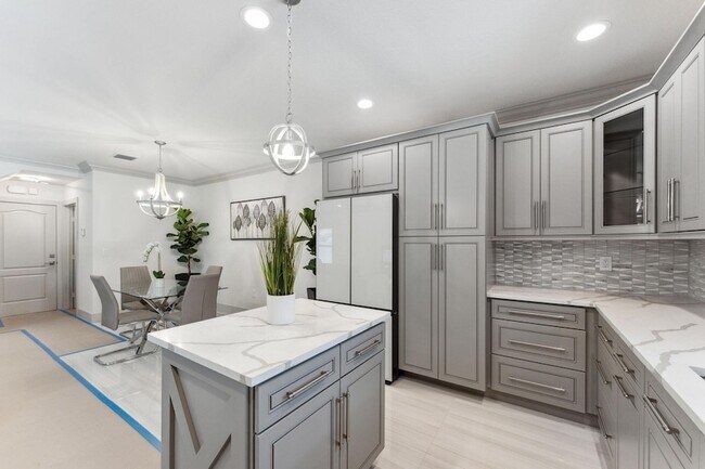 Building Photo - 522 Lucky Ln