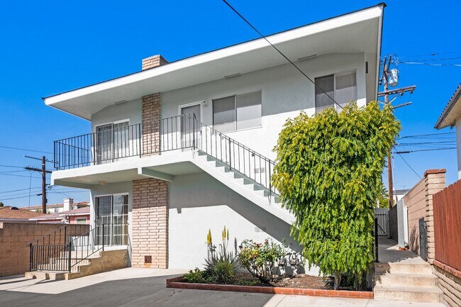 Building Photo - 717 South Meyler Street, Unit Unit B