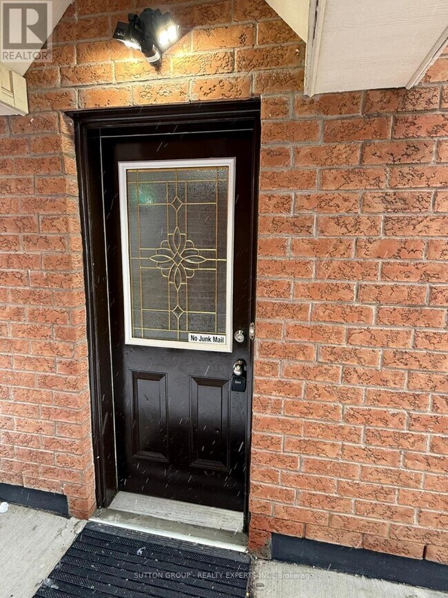 Photo du bâtiment - 23 Buick Blvd