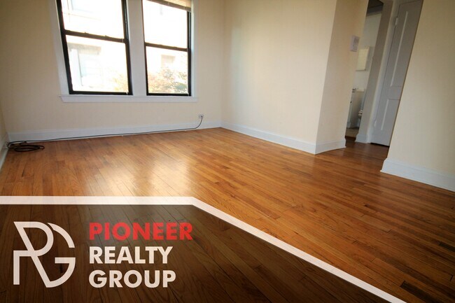 Building Photo - 2619 N Spaulding Ave