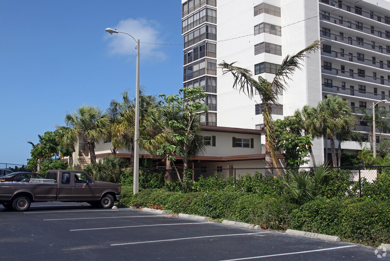 Foto principal - Sandcastle Apartments