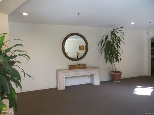 Foto del edificio - 2 br, 2 bath Condo - 4200 Via Arbolada Uni...