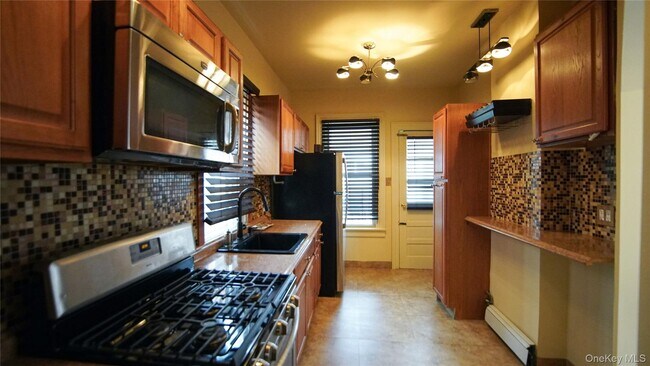 Foto del edificio - 1718 Melville St