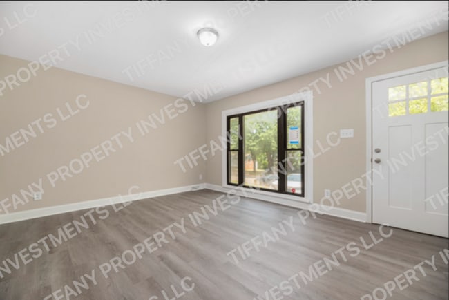Building Photo - 800 Tilden Rd