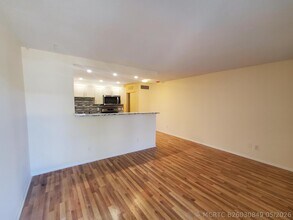 Building Photo - 5203 NE 24th Terrace