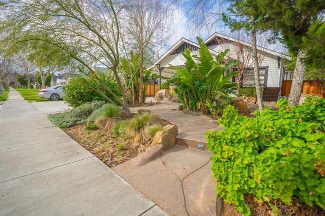 Foto del edificio - Beautiful Southside Los Banos Rental