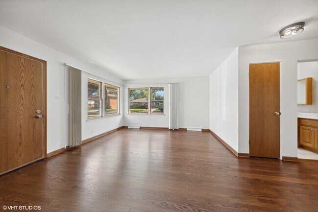 Foto del edificio - 724 Barnsdale Rd