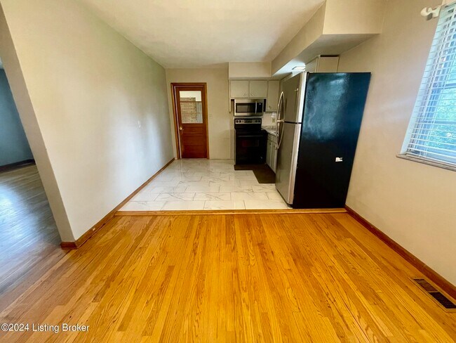 Building Photo - 207 Ellen Ct