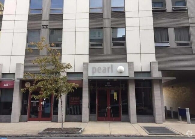 Building Photo - 111 N 9th St