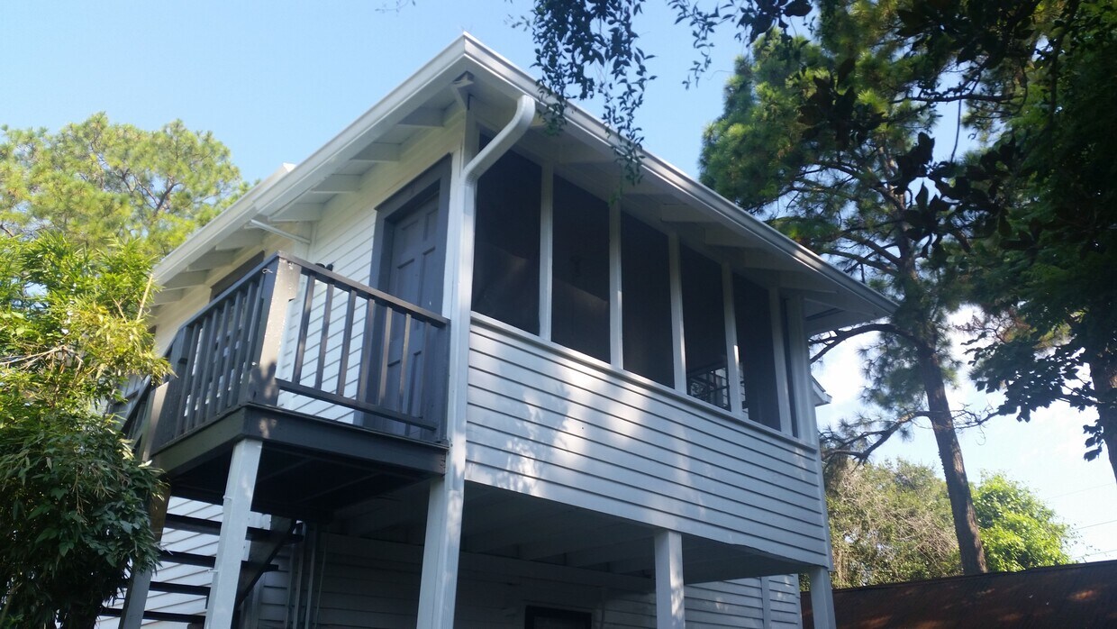 Foto principal - 1418 Behrman Ave