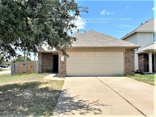 Building Photo - 18822 Dennington Dr