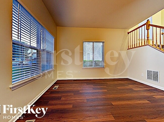 Foto del edificio - 674 Edward Dr