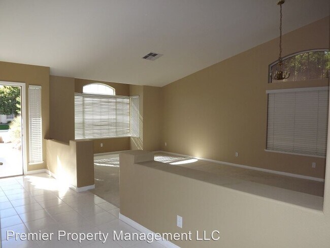 Building Photo - 4 br, 2 bath House - 790 Eagle Mountain Dr