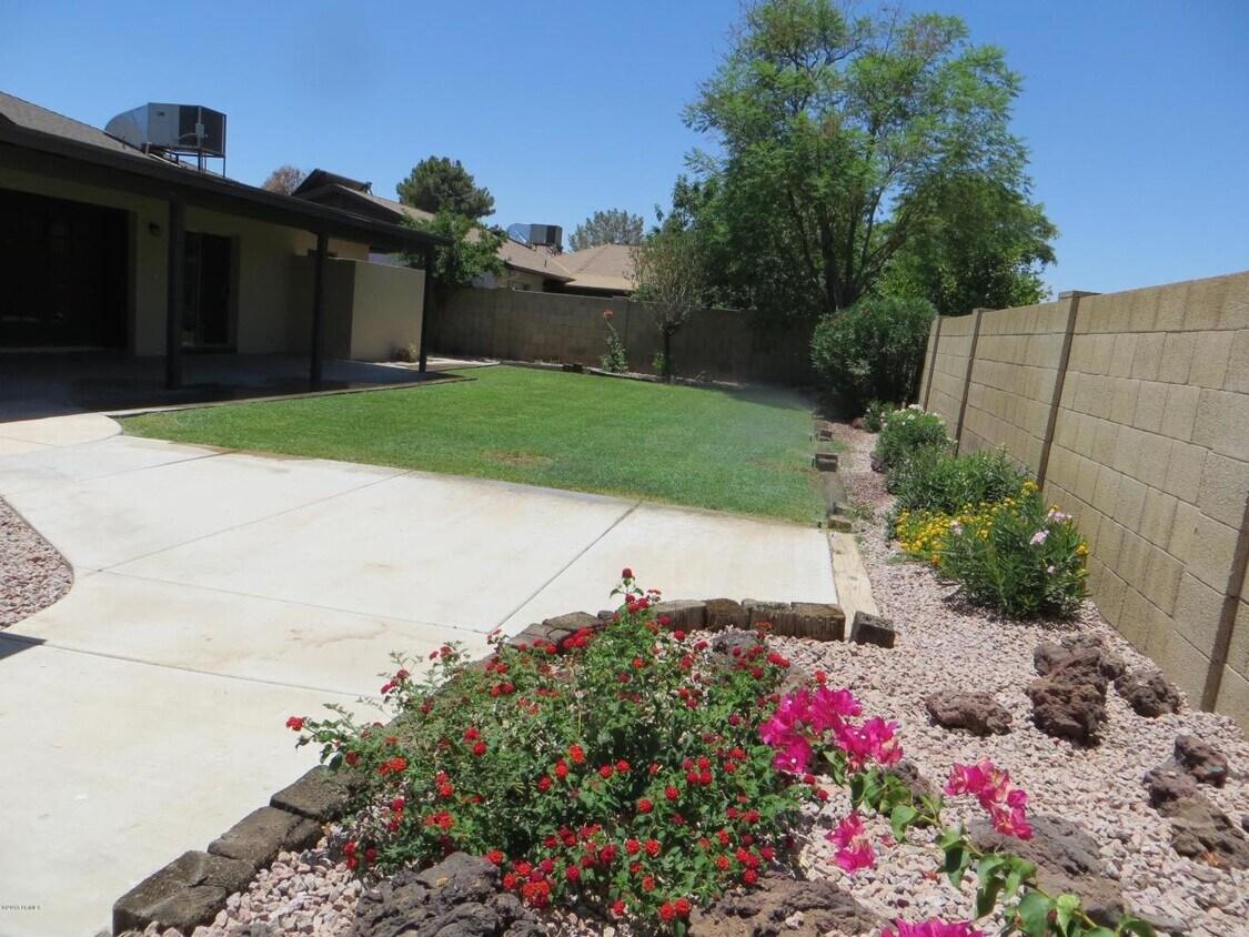 5514 W Onyx Ave, Glendale, AZ 85302 House for Rent in Glendale, AZ