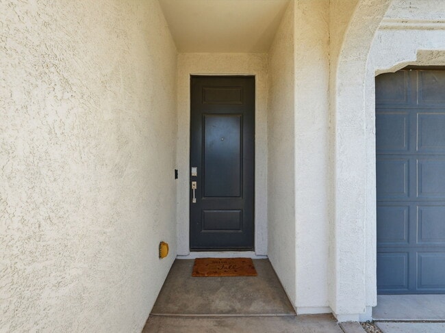 Building Photo - 9712 E Twinkle Ave