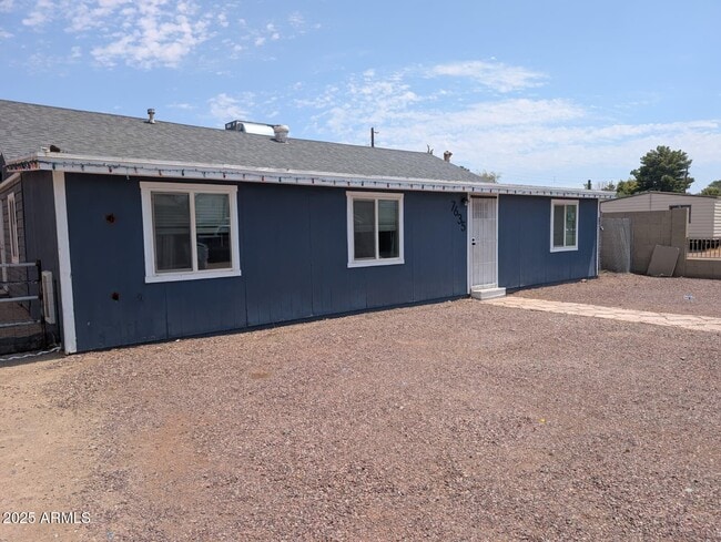Foto del edificio - 7635 N 76th Ln
