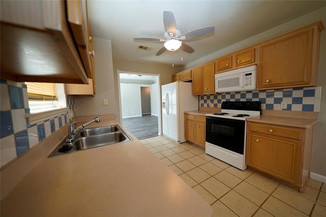 Building Photo - 1625 Kelly Ln