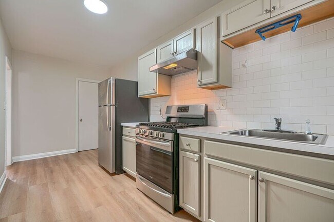 Foto del edificio - 2976 Cornwall Rd