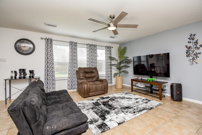 Foto del edificio - 6111 Harvest Terrace Ct