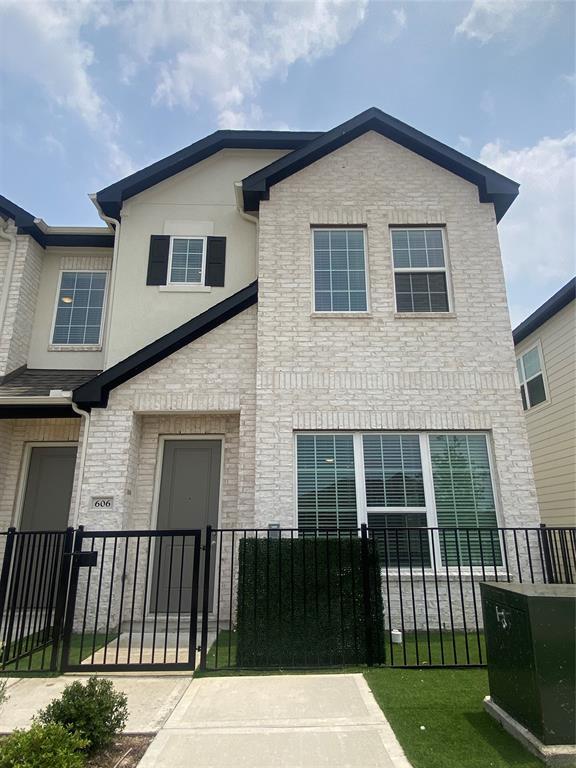 Foto principal - 12400 Greens Rd
