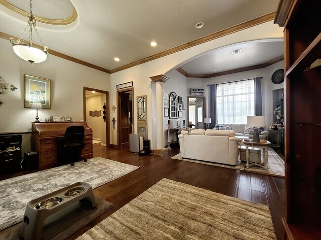 Building Photo - 413 Hamptonridge Rd