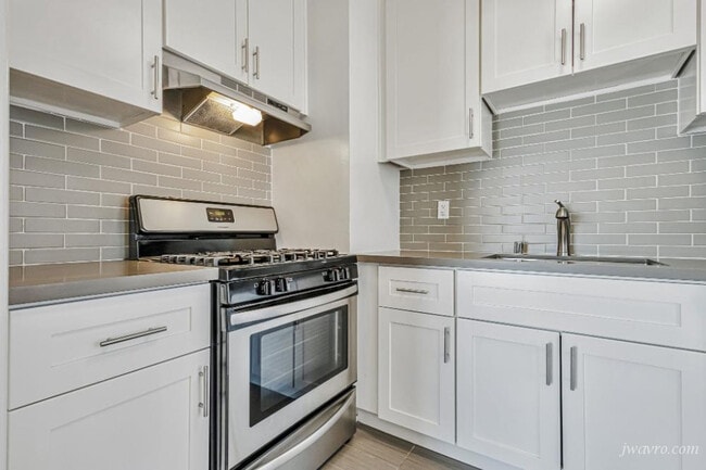 Building Photo - 50 Terra Vista Ave