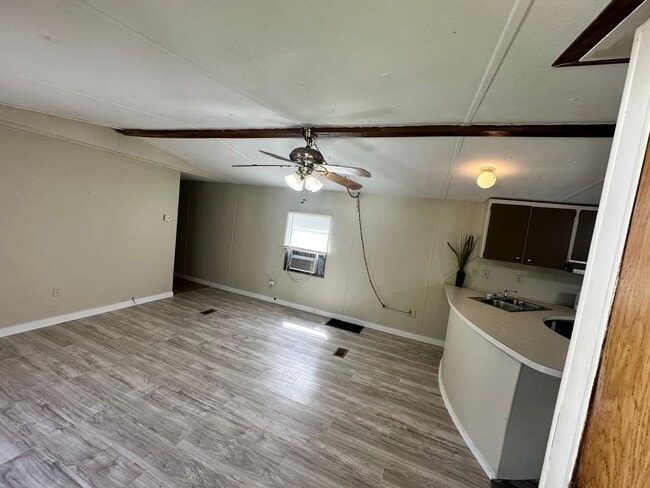 Building Photo - Mobile Home with 2 Bed 1 Bath in Benton