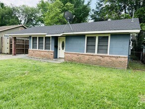 Building Photo - 4136 Mohican St