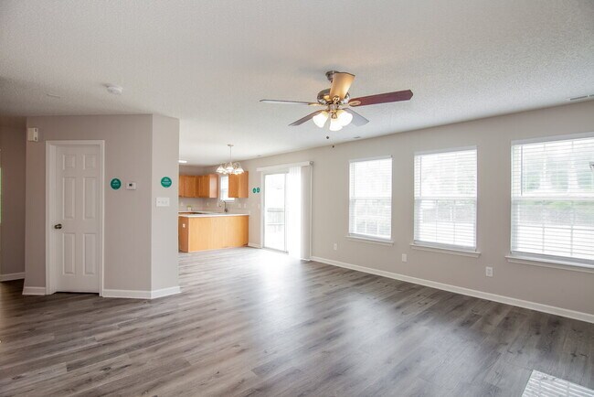 Foto del edificio - 2120 Speedwell Ct