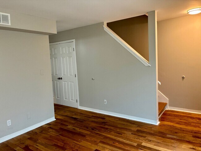 Foto del edificio - 2820-2824 Divinity