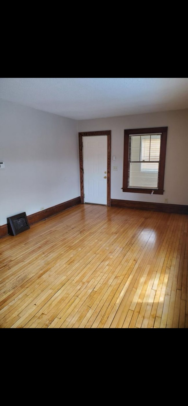 Building Photo - 4507 Camden Ave N